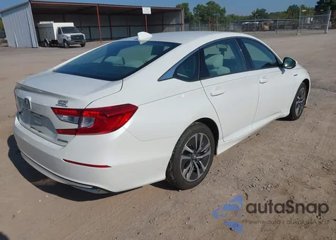 2018 Honda Accord Hybrid z USA, uszkodzony, nr VIN 1HGCV3F11JA010260